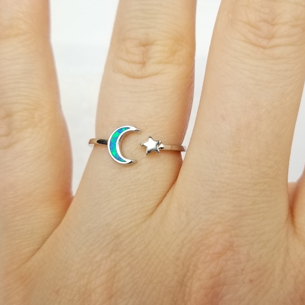 {The When the Moon Met the Star Ring} Sterling B.O
